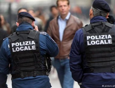 Ρώμη: Έκρηξη σε κεντρικό δρόμο πιθανότατα από επιστολή - βόμβα (φωτό)